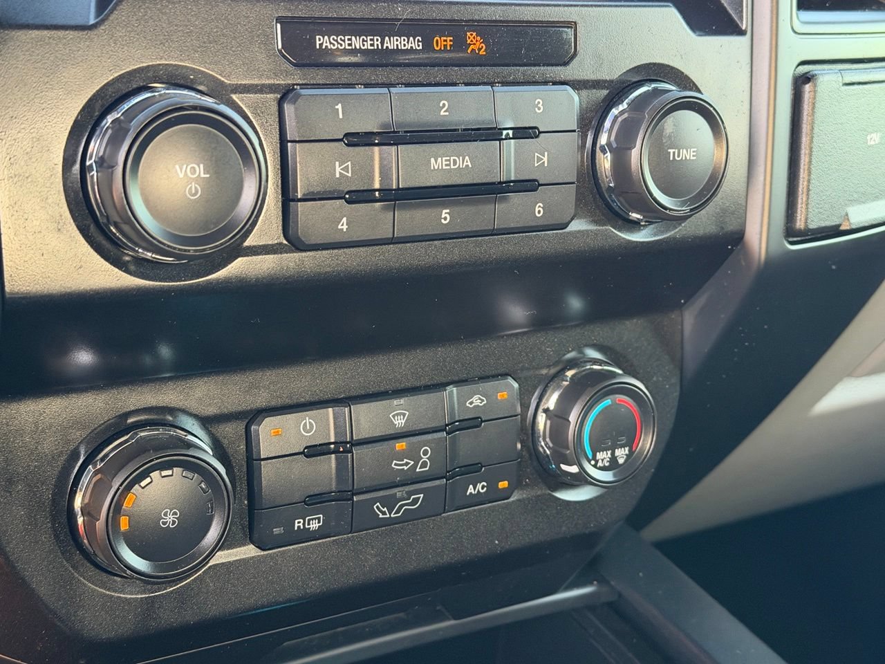 Used 2019 Ford F150 XL w/ Equipment Group 101A Mid RWD image 23
