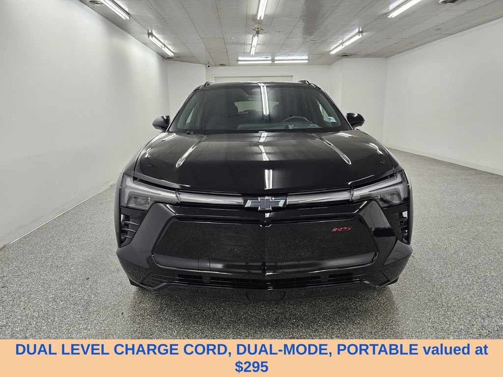 Used 2025 Chevrolet Blazer EV RS AWD/4WD image 2