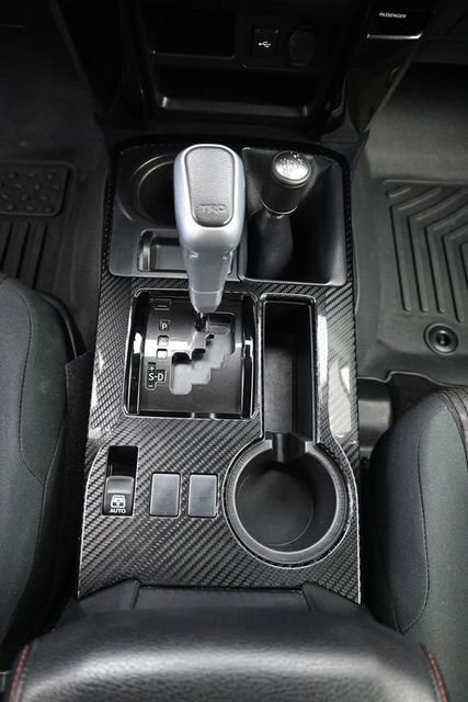 Used 2022 Toyota 4Runner TRD Off-Road AWD/4WD image 18