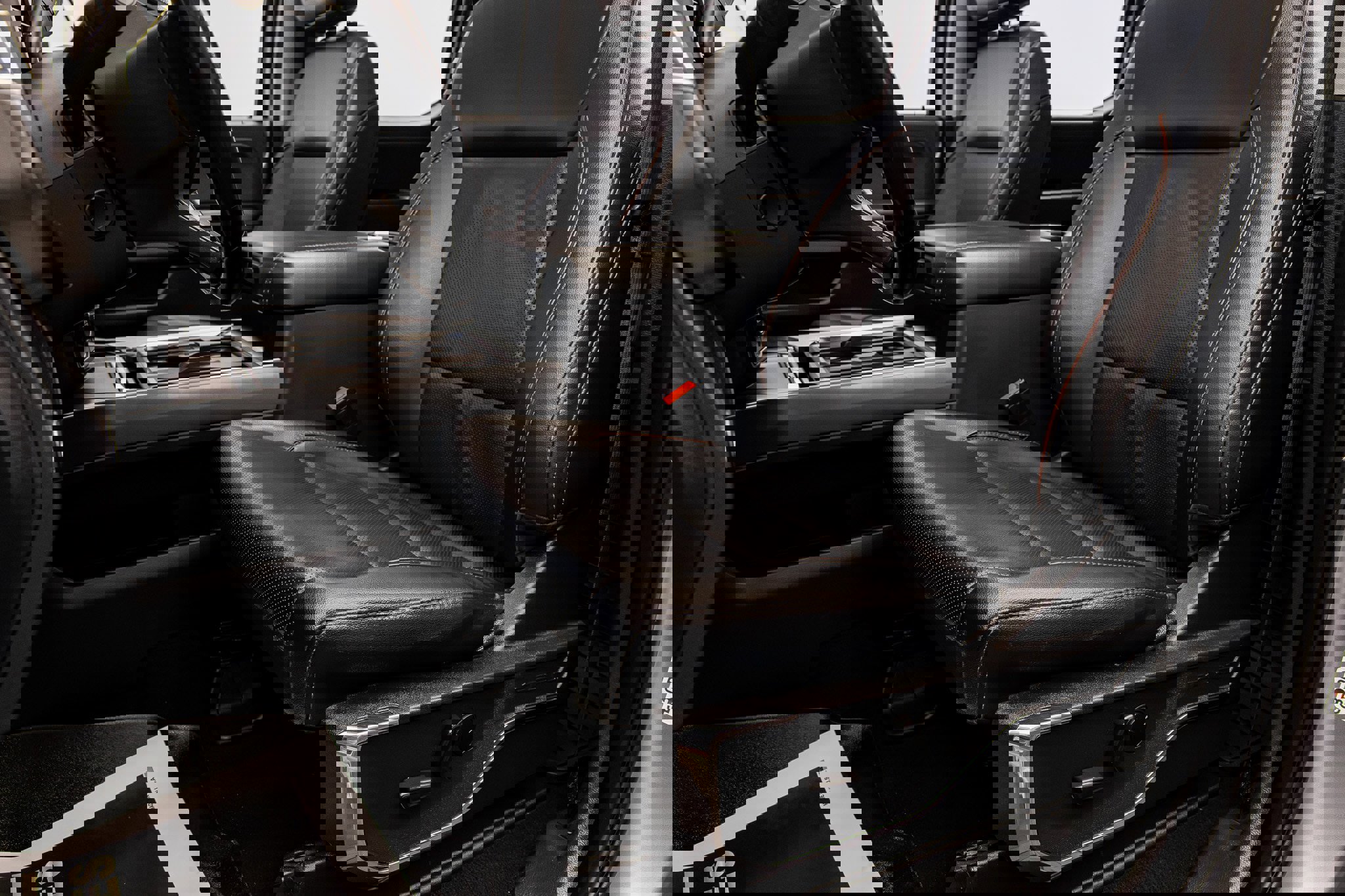 Used 2023 Ford F350 Lariat w/ Lariat Ultimate Package image 31