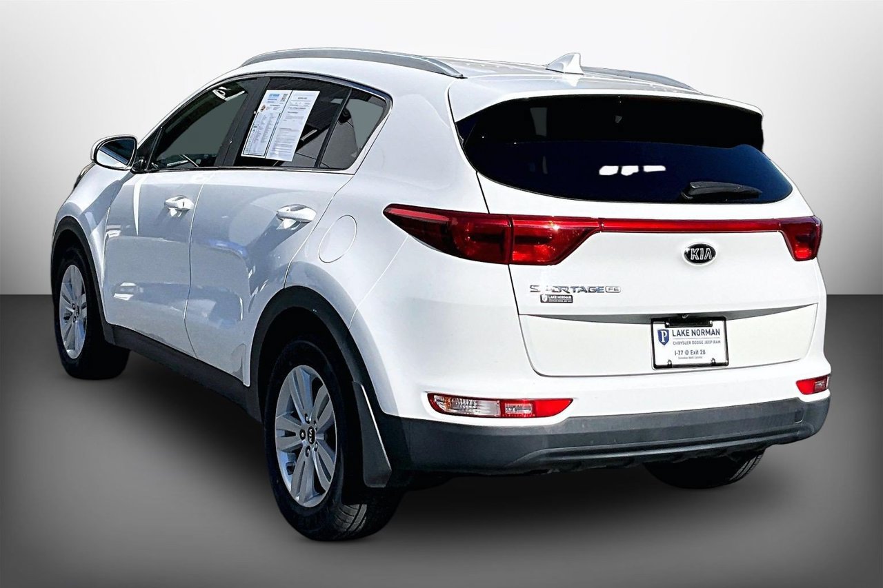 Used 2017 Kia Sportage LX w/ LX Popular Package FWD image 6