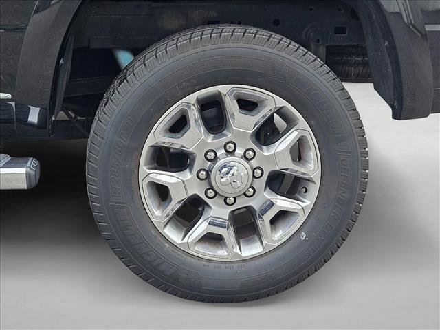 Used 2017 RAM 2500 Limited image 4