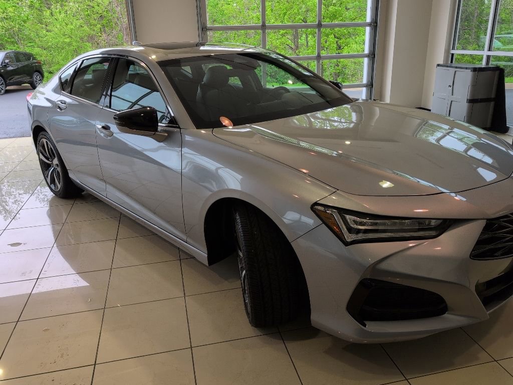 Certified 2025 Acura TLX w/ Technology Package FWD image 7