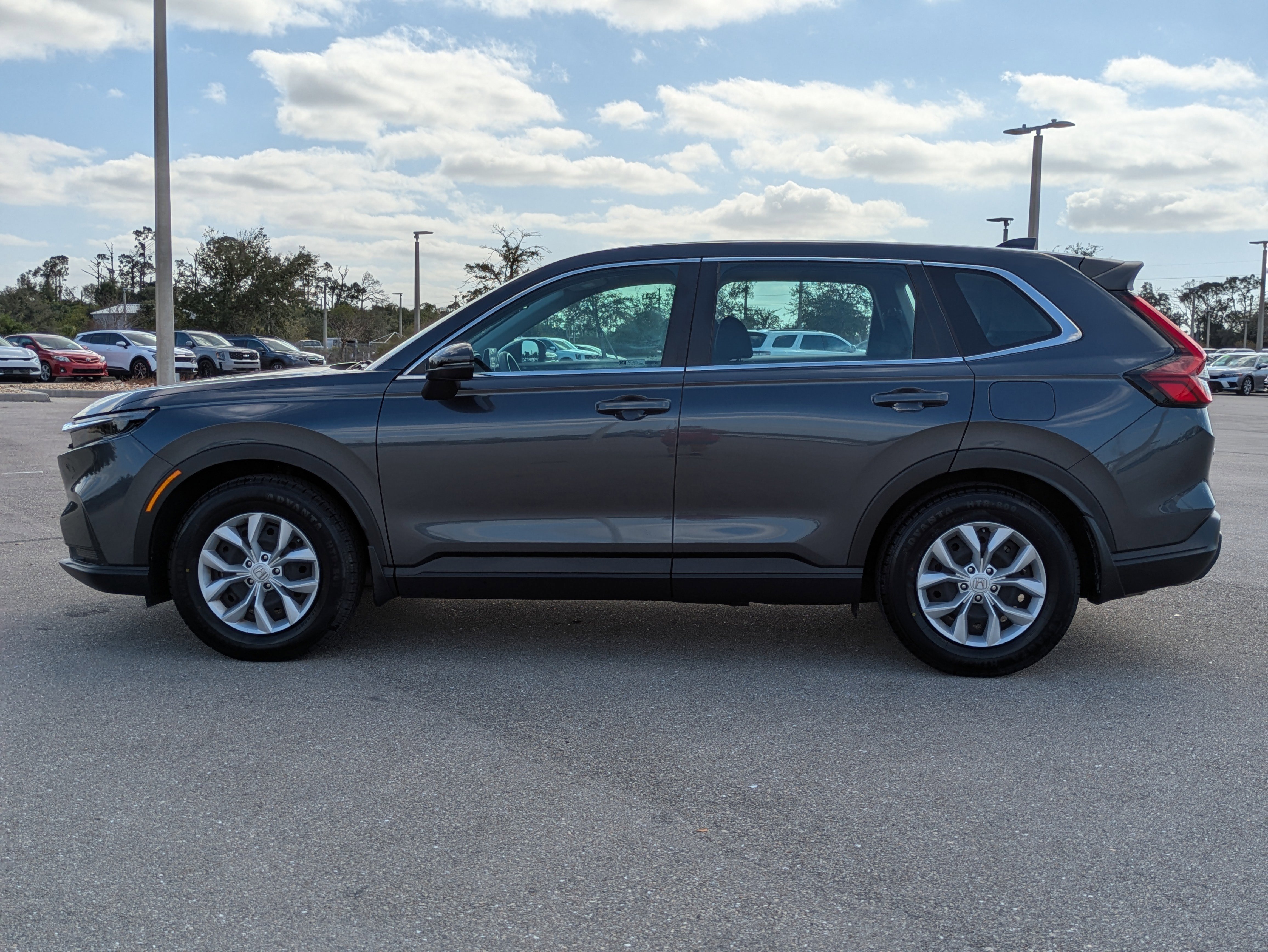 Used 2024 Honda CR-V LX image 8