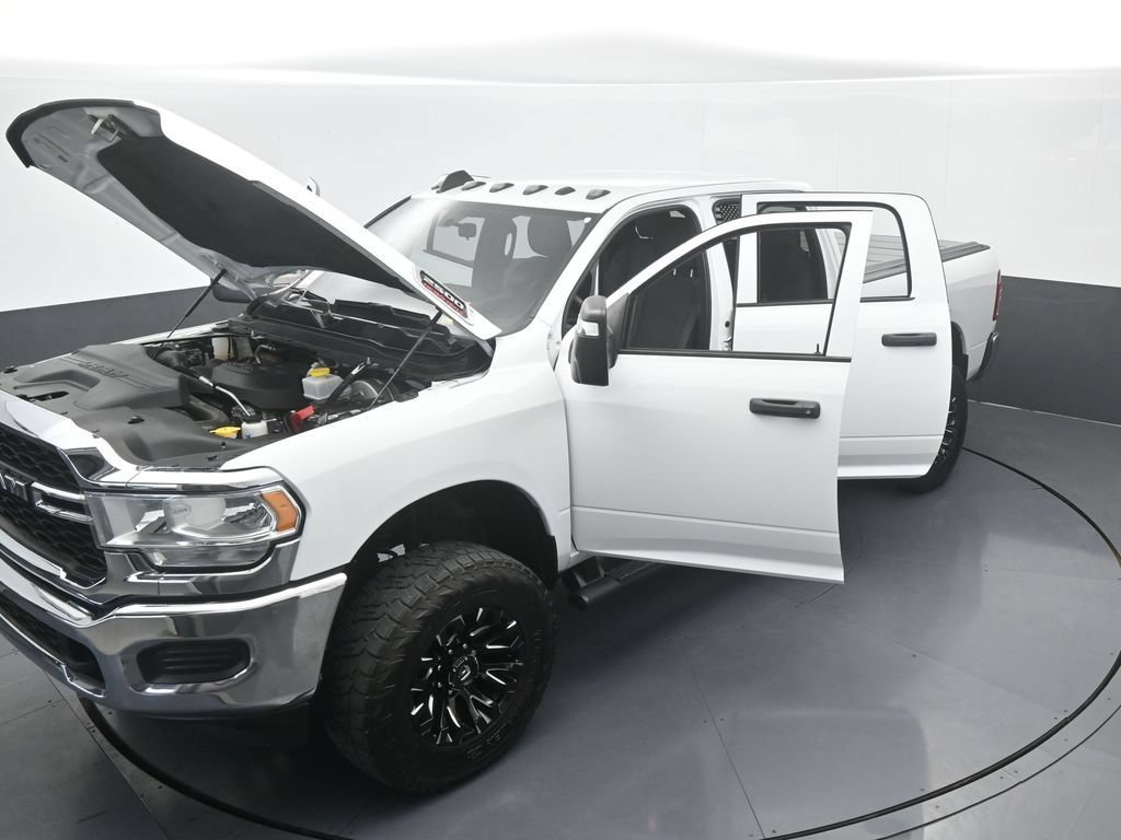 Used 2024 RAM 2500 Tradesman w/ Chrome Appearance Group AWD/4WD image 60