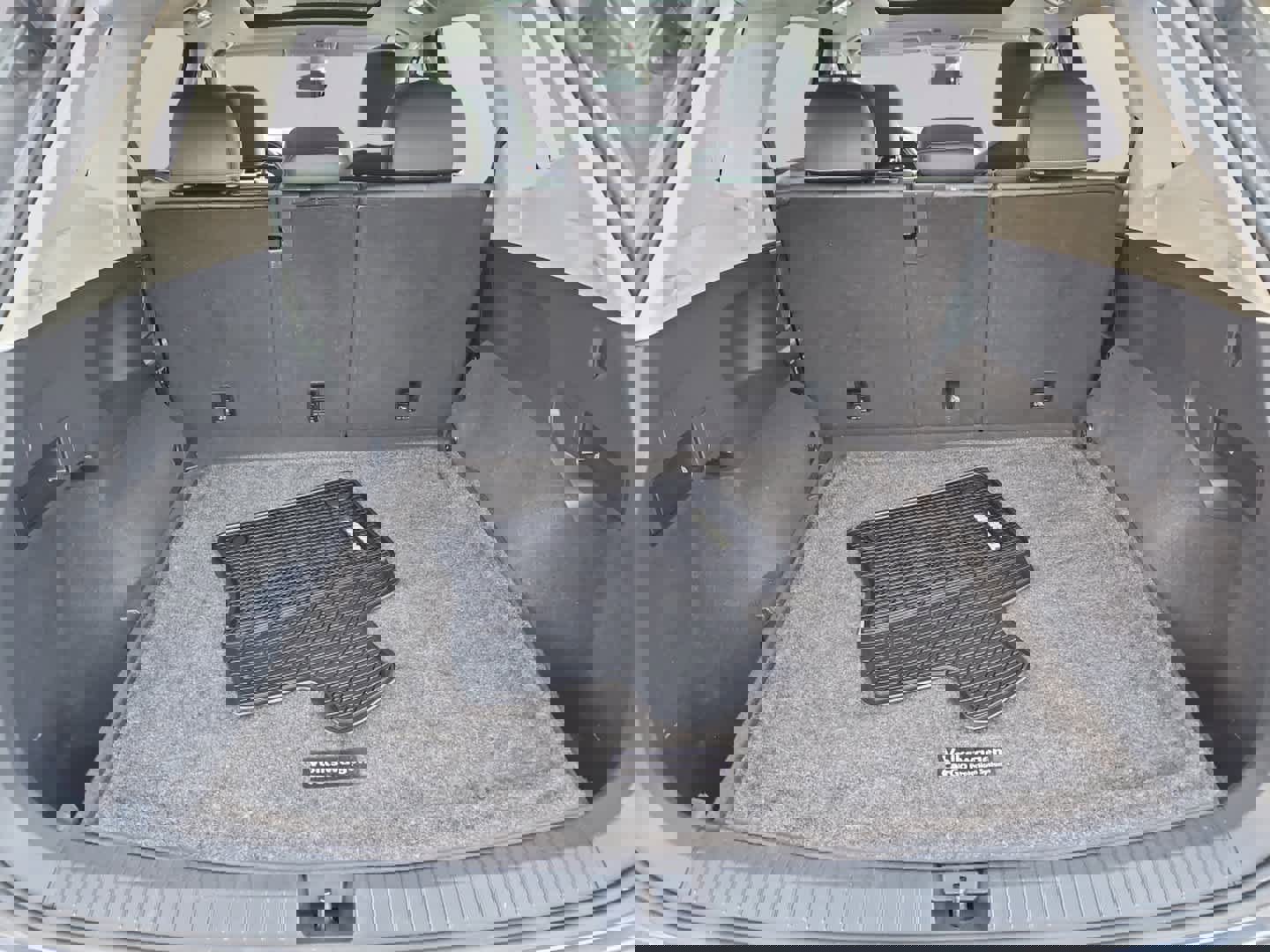 Used 2022 Volkswagen Tiguan SE w/ Panoramic Sunroof Package image 33