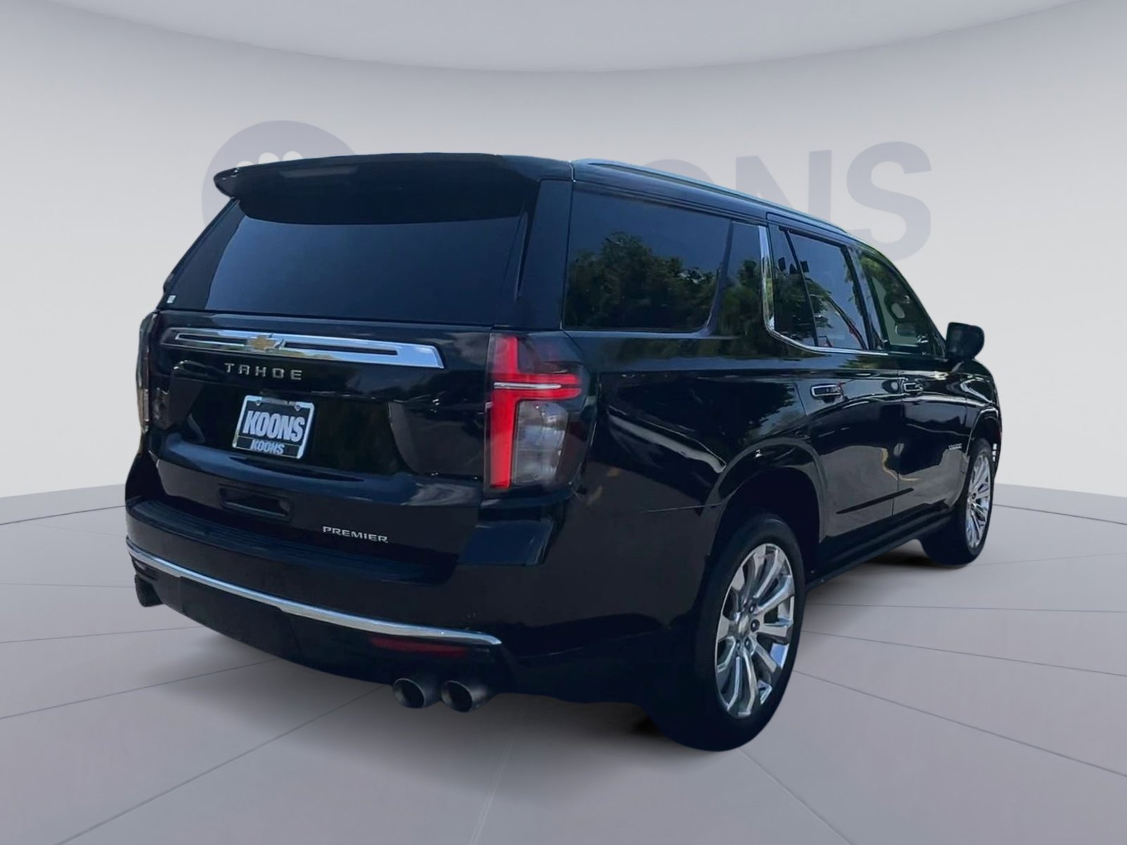 Used 2023 Chevrolet Tahoe Premier AWD/4WD image 11