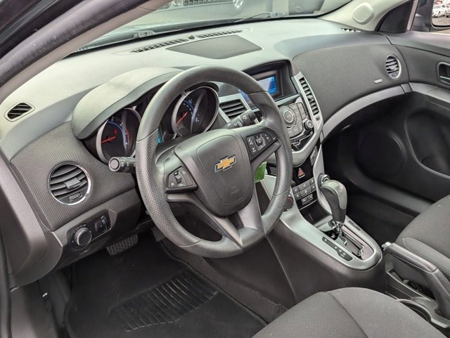 Used 2015 Chevrolet Cruze LT image 12
