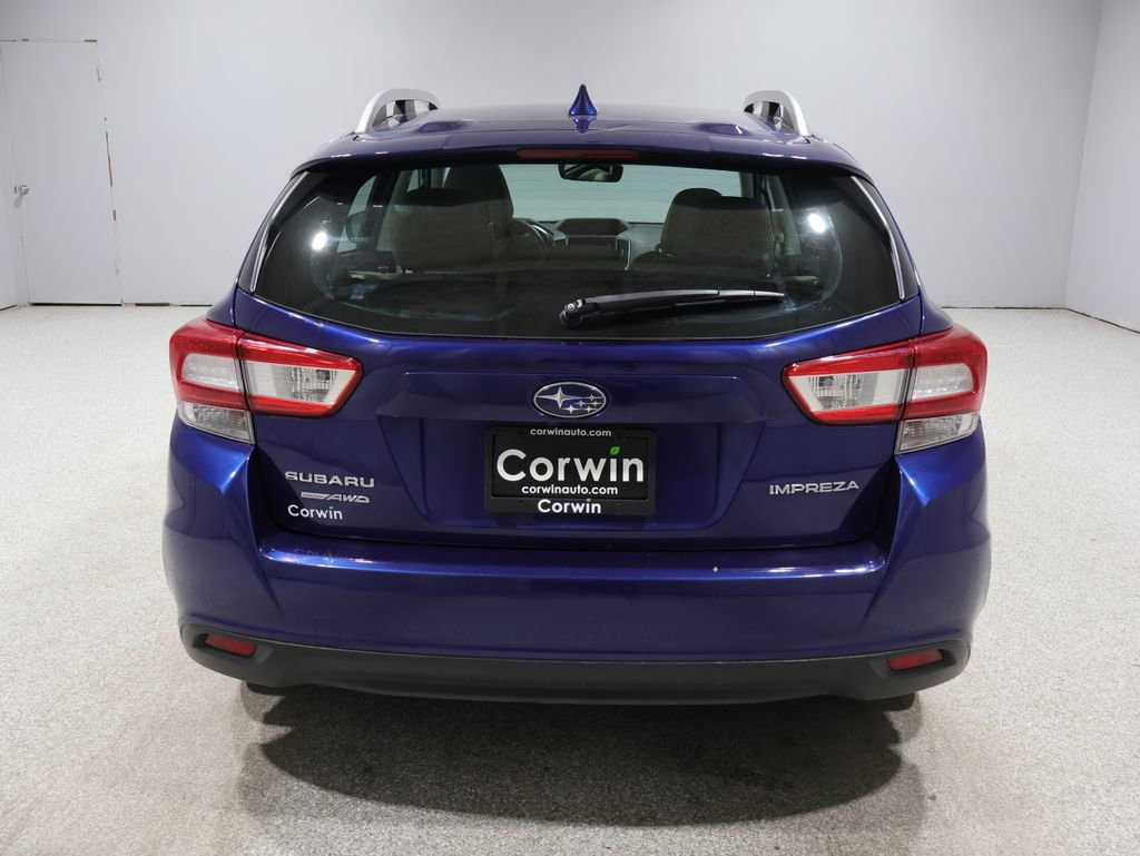 Used 2018 Subaru Impreza 2.0i Premium w/ Popular Package #2 AWD/4WD image 3
