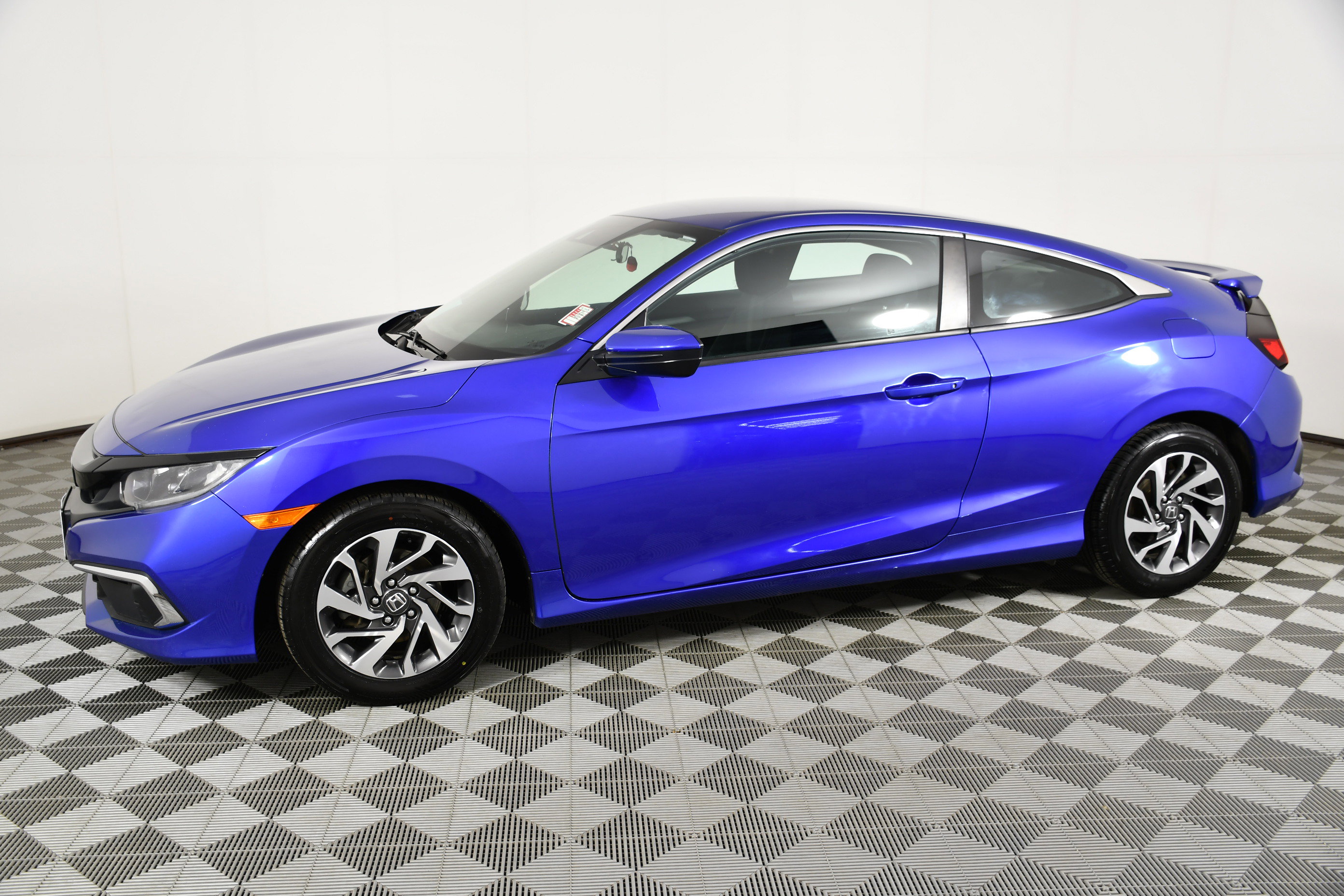 Used 2020 Honda Civic LX image 9