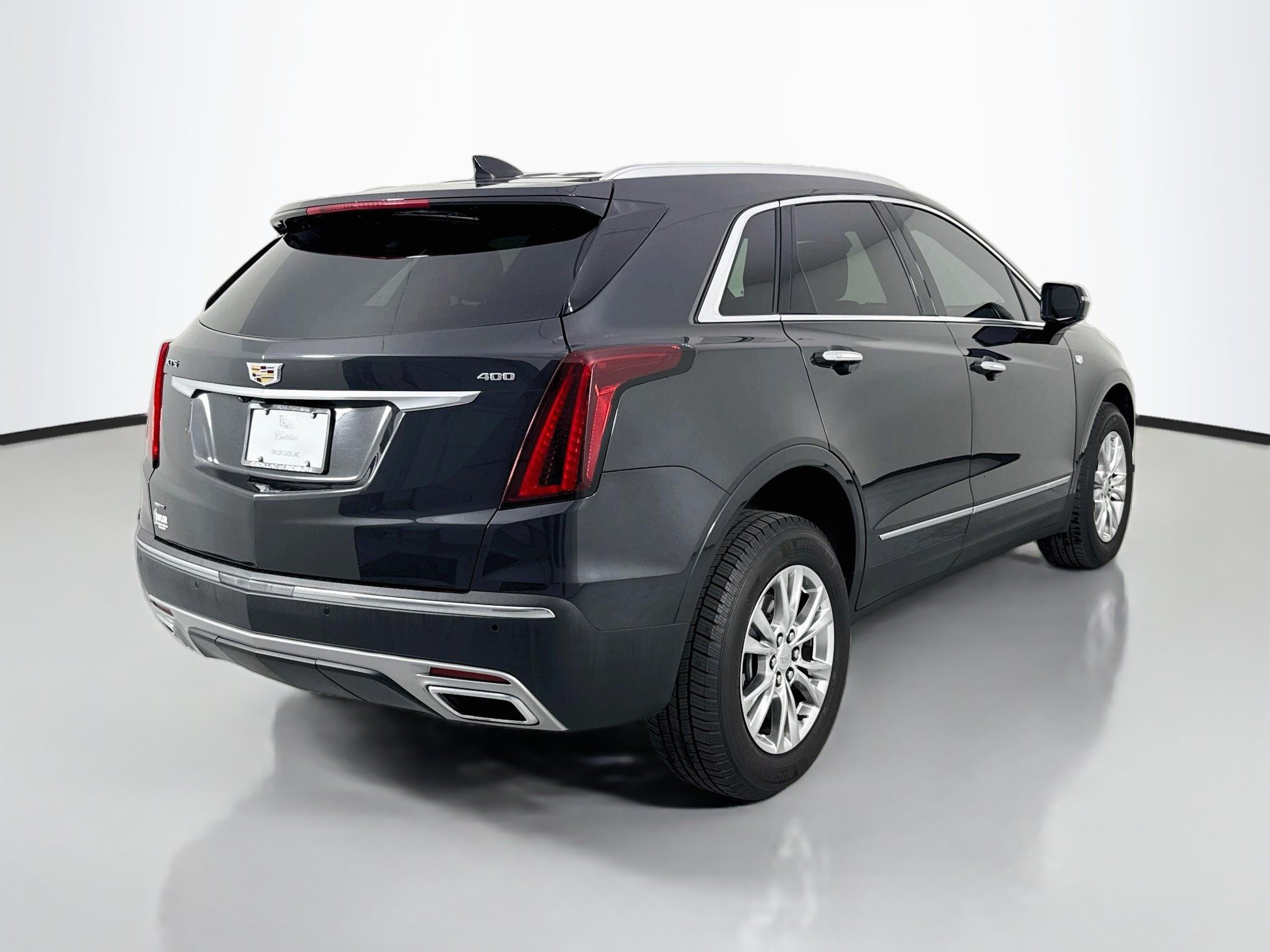 Certified 2020 Cadillac XT5 Premium Luxury AWD/4WD image 7