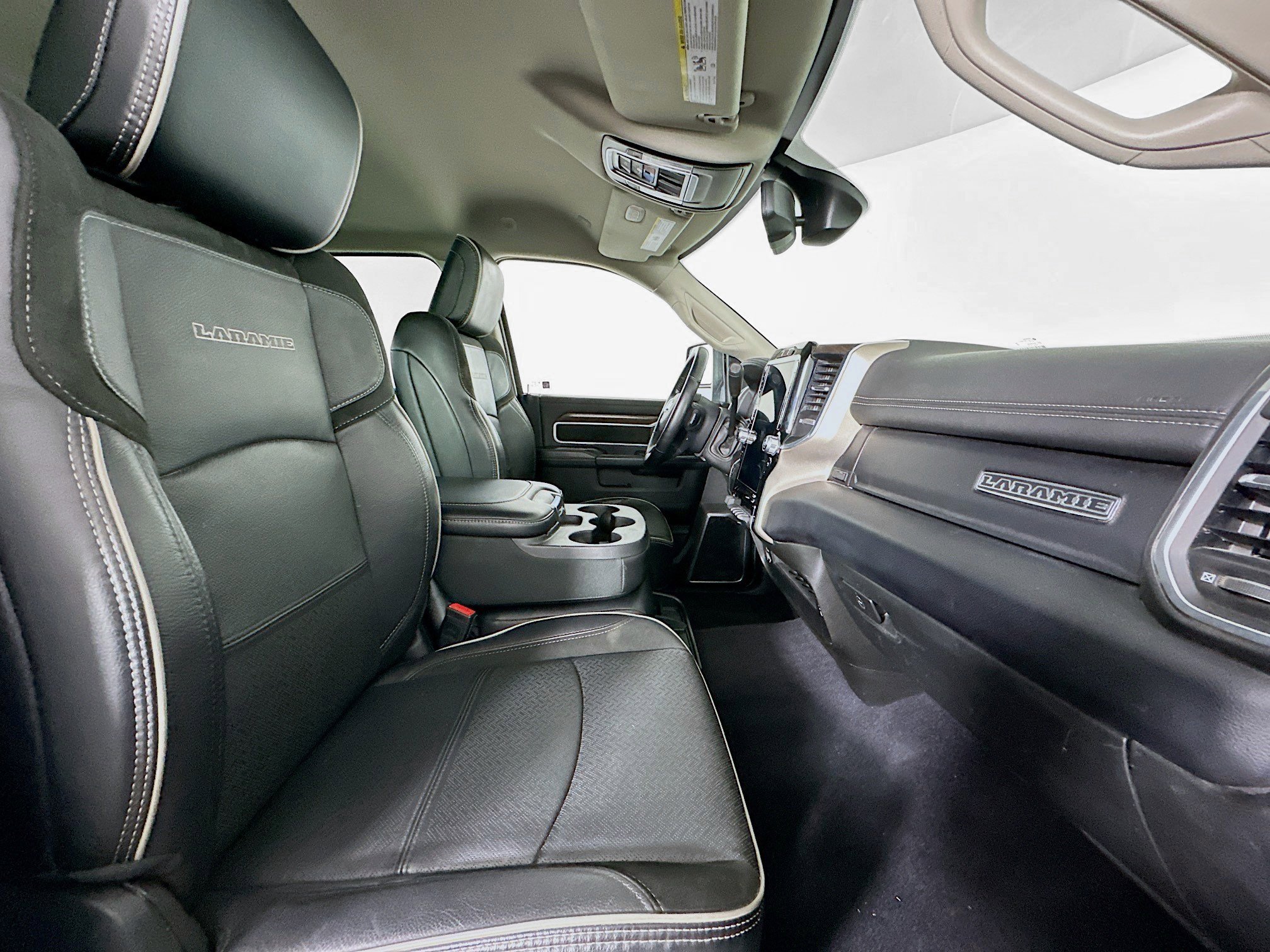 Used 2024 RAM 2500 Laramie image 30