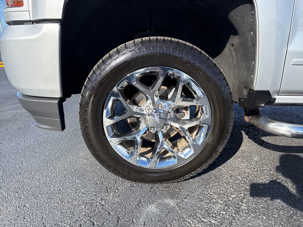 Used 2018 Chevrolet Silverado 1500 LT w/ All Star Edition image 34