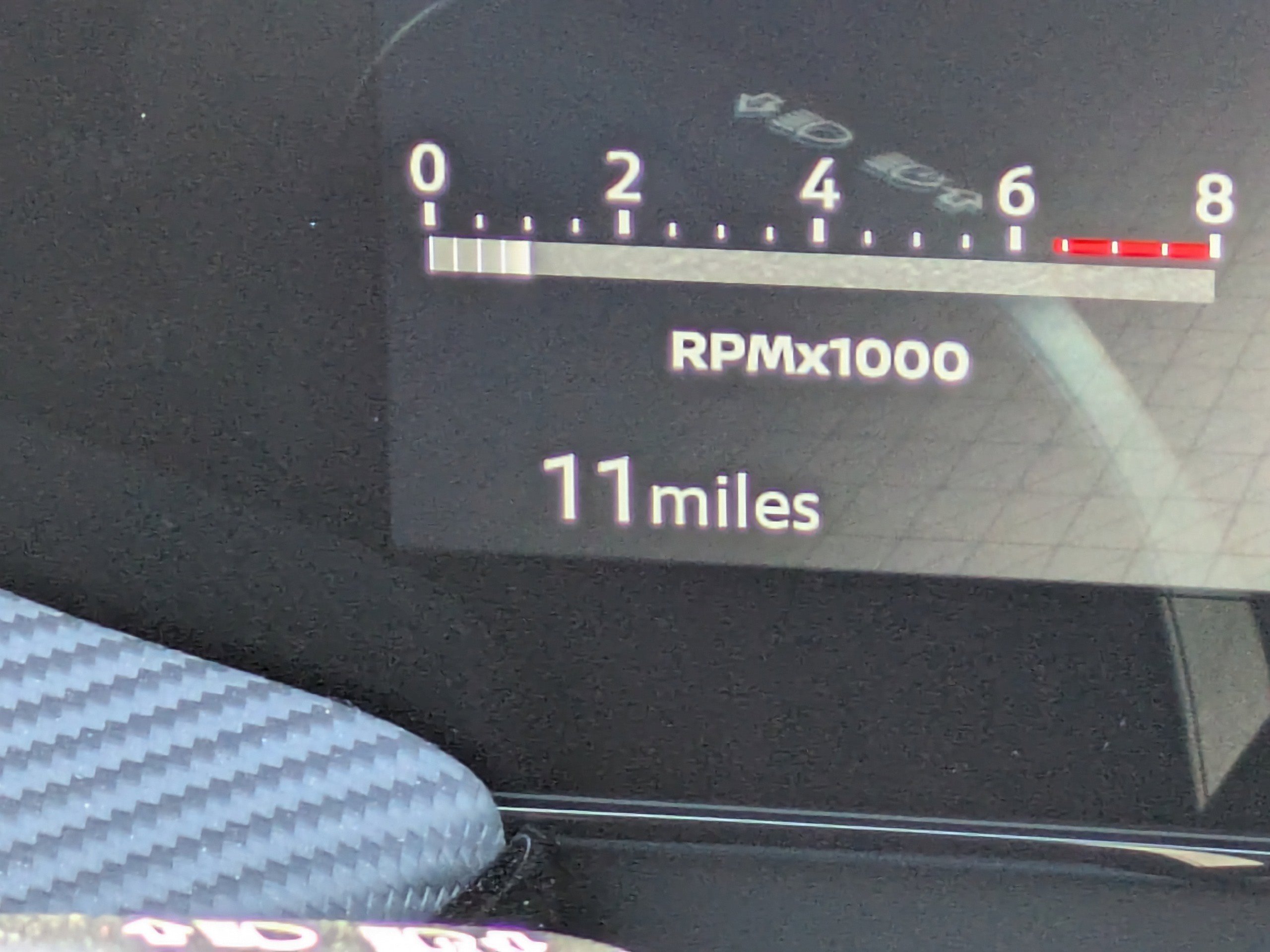 New 2026 Nissan Kicks SR FWD image 30