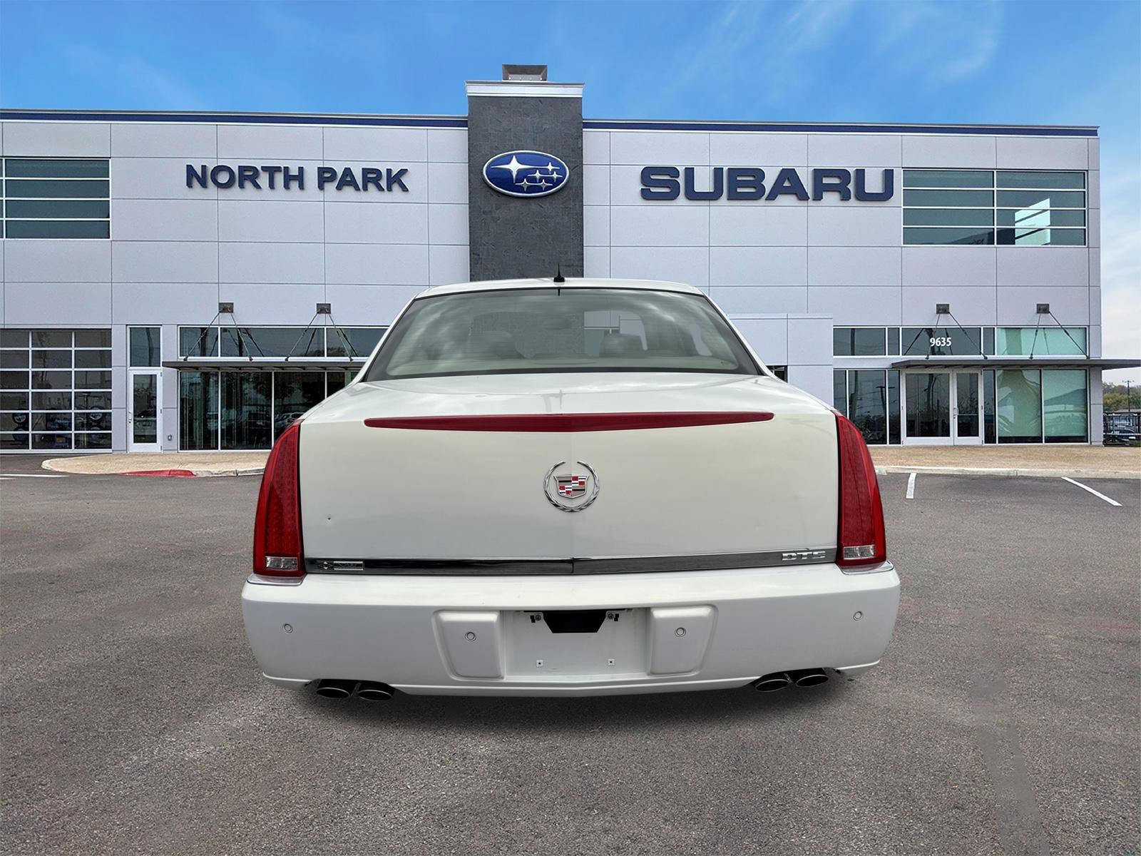 Used 2006 Cadillac DTS image 4