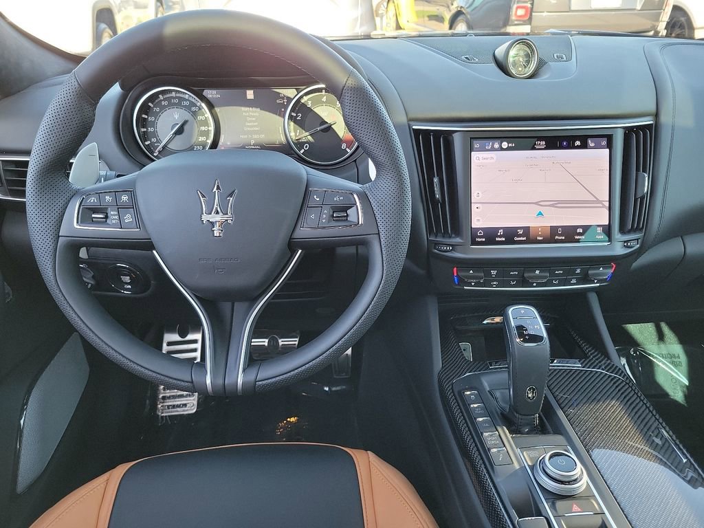 New 2024 Maserati Levante Trofeo image 5