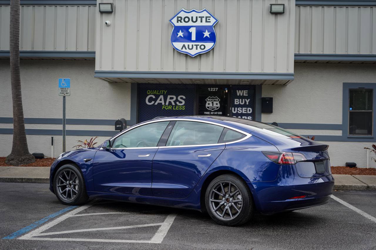 Used 2018 Tesla Model 3 Long Range RWD image 6