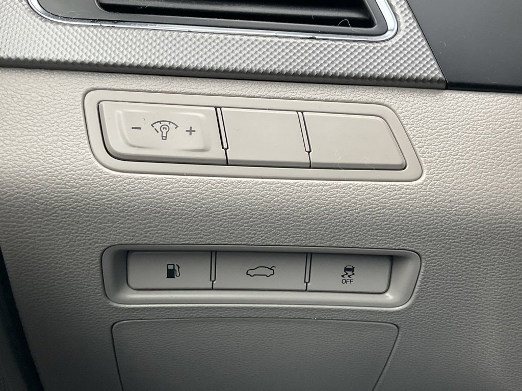 Used 2016 Hyundai Sonata SE image 10