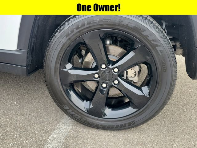 Used 2023 Jeep Grand Cherokee Altitude image 7