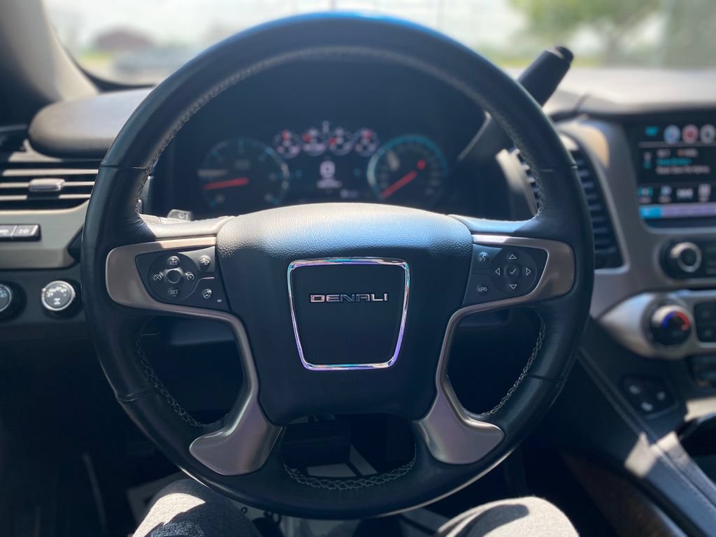 Used 2018 GMC Yukon Denali w/ Open Road Package AWD/4WD image 28