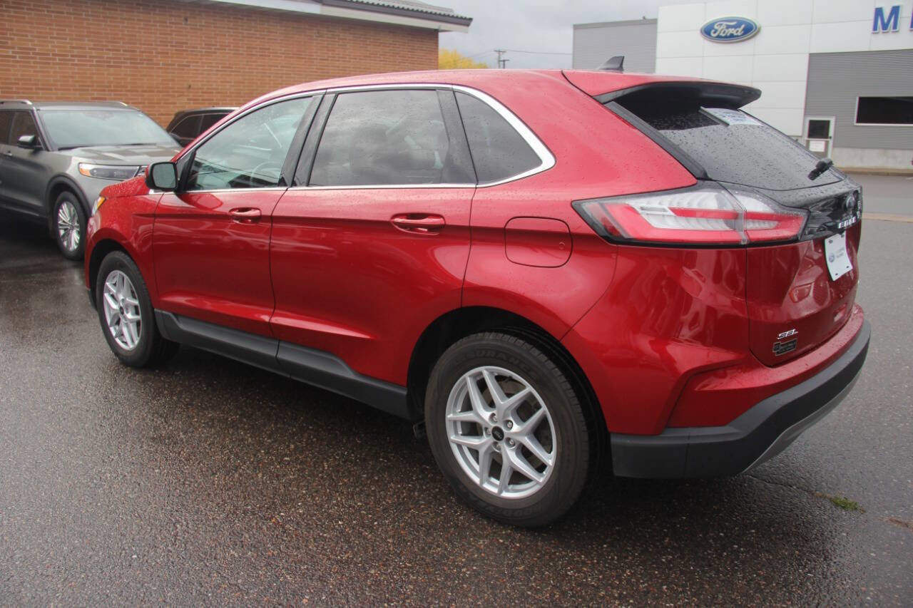 Certified 2024 Ford Edge SEL image 3