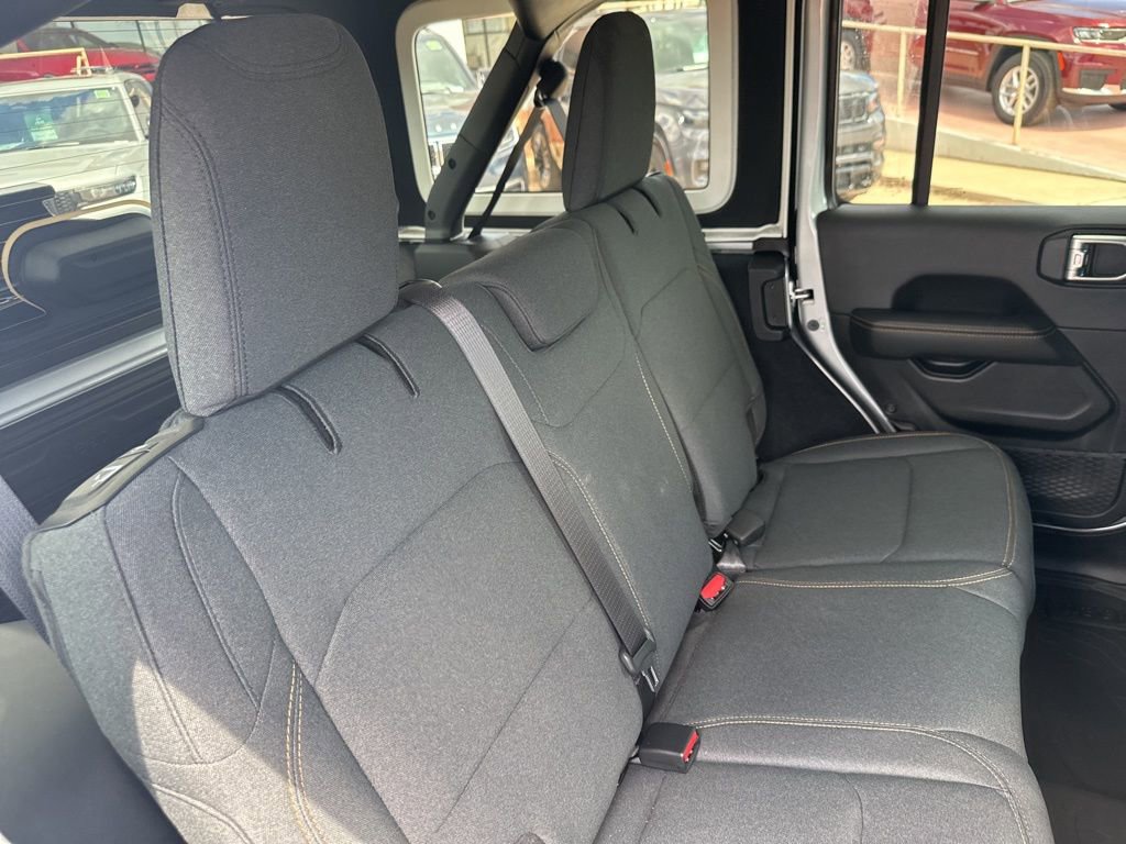 New 2024 Jeep Wrangler Unlimited Sahara w/ Technology Group image 24