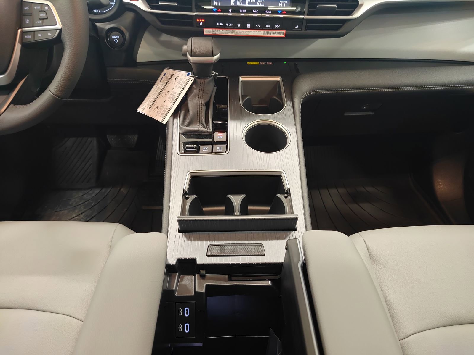 New 2026 Toyota Sienna XLE image 30