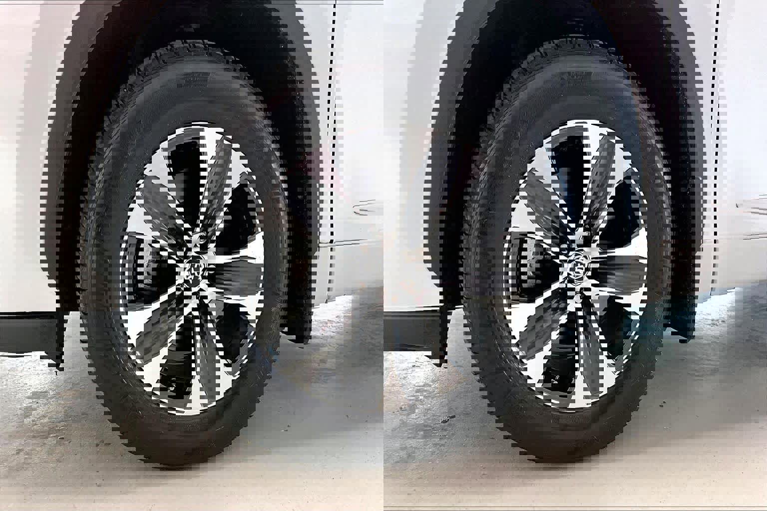 Used 2022 Toyota Highlander XLE image 8