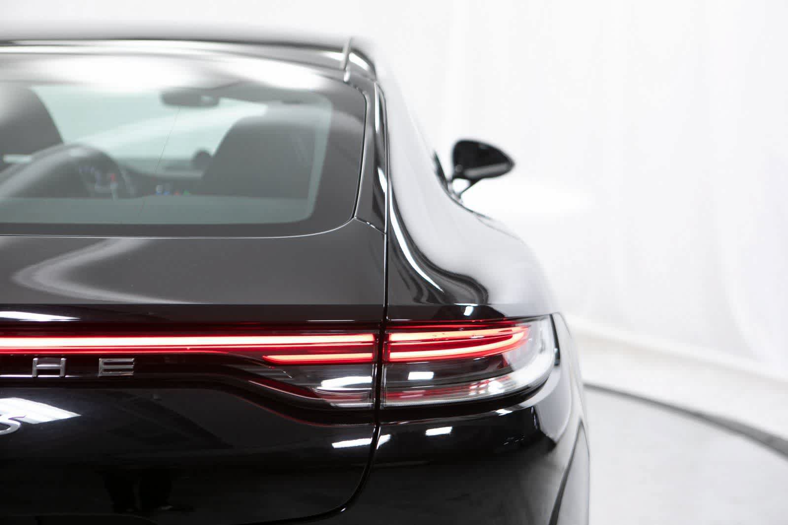 Certified 2022 Porsche Panamera 4S AWD/4WD image 37