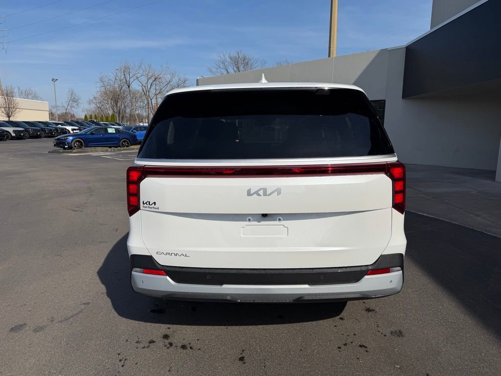 New 2026 Kia Carnival LX image 7