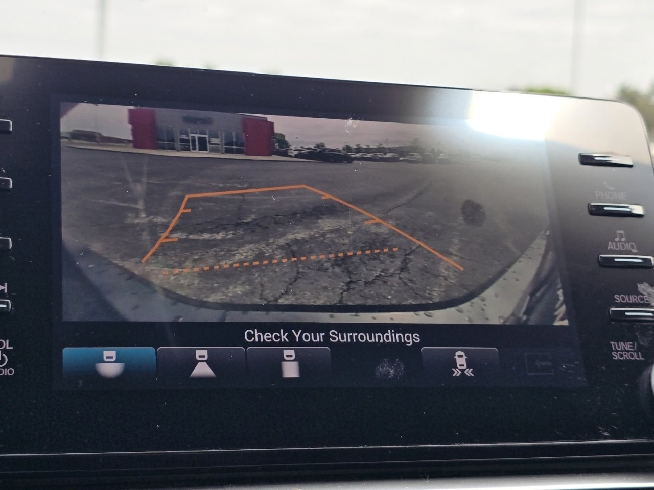 Used 2018 Honda Accord Touring image 7