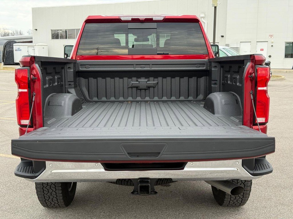 Used 2026 Chevrolet Silverado 2500 LTZ w/ LTZ Plus Package image 6