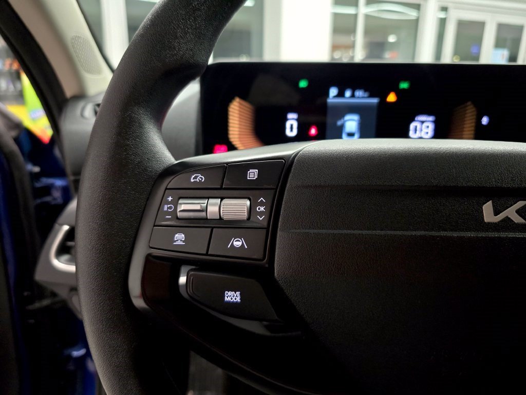 Used 2025 Kia K4 FWD image 17