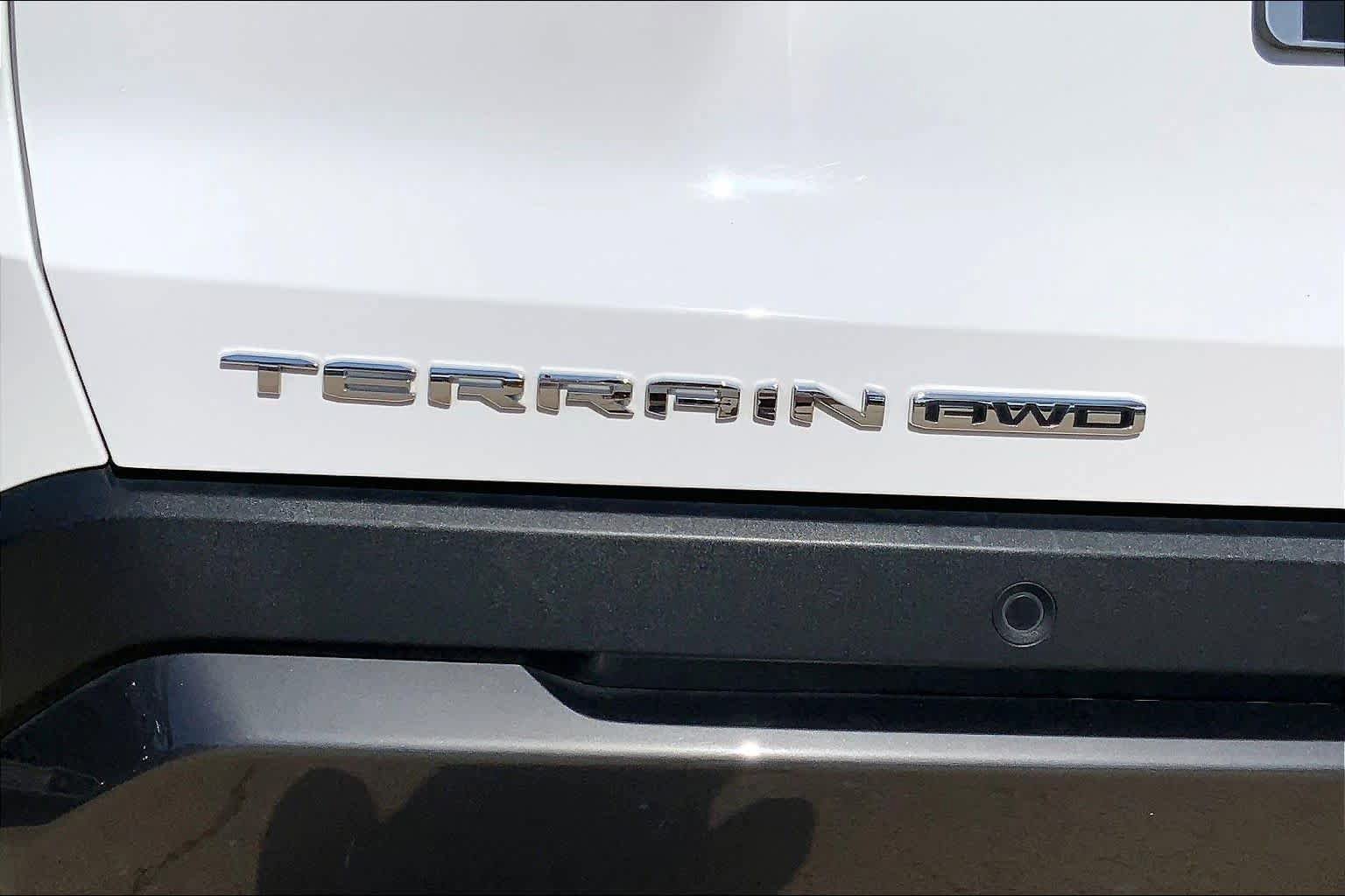 Used 2025 GMC Terrain Elevation AWD/4WD image 10