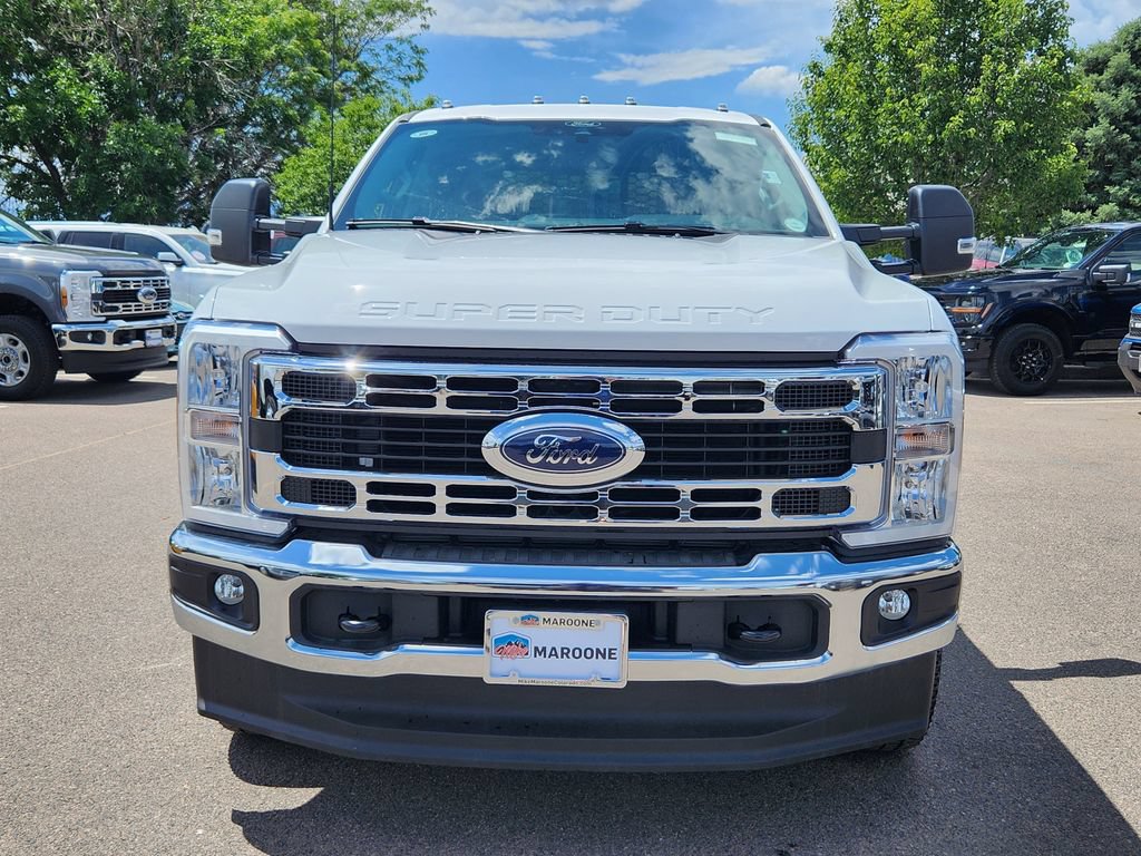 New 2026 Ford F350 XL w/ XL Chrome Package AWD/4WD video 2