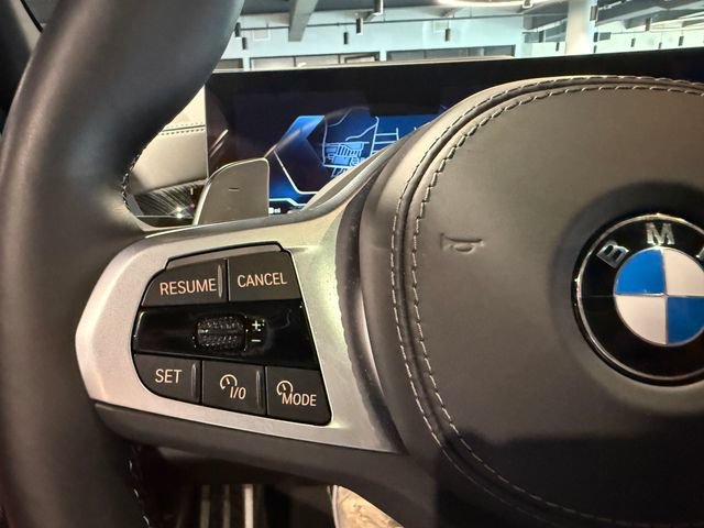 Used 2025 BMW X6 M60i AWD/4WD image 17