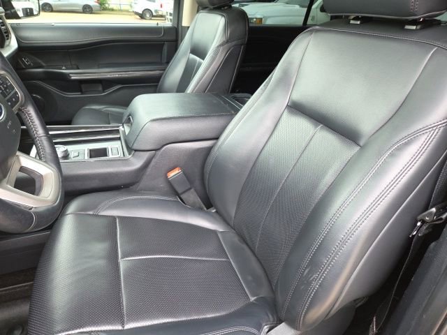 Used 2022 Ford Expedition XLT RWD image 5