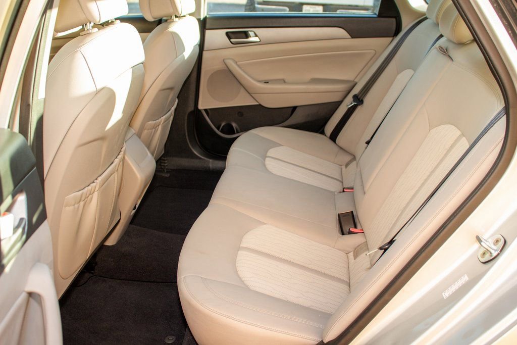 Used 2016 Hyundai Sonata SE image 25