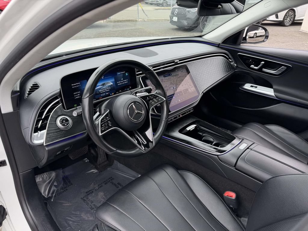 Used 2025 Mercedes-Benz E 350 4MATIC Sedan image 28