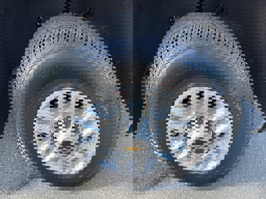 Used 2024 Chevrolet Silverado 2500 LT image 34