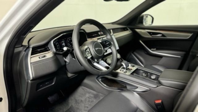 New 2026 Jaguar F-PACE R-Dynamic S image 13