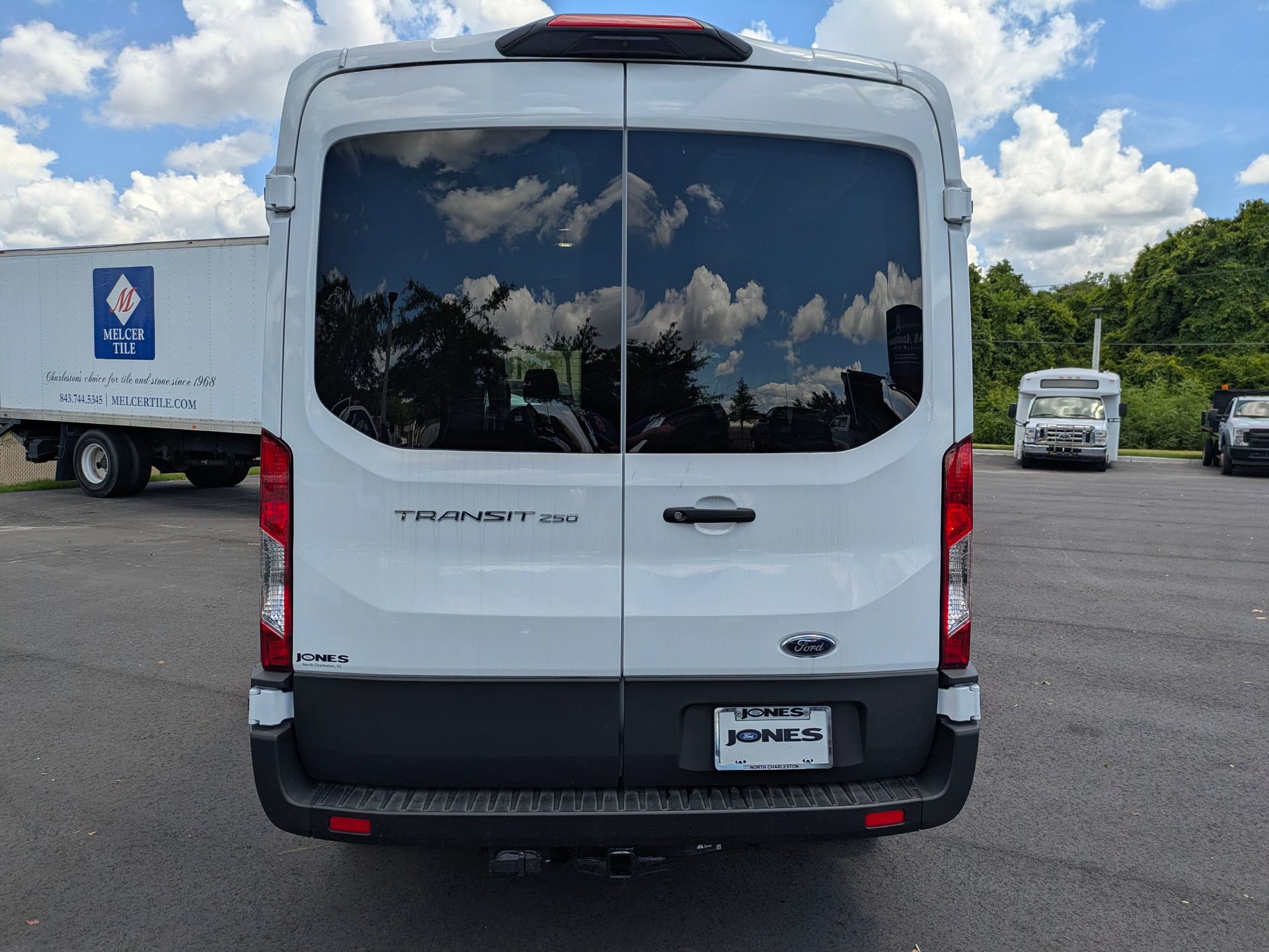 New 2025 Ford Transit 250 148 Medium Roof w/ Load Area Protection Package RWD image 5
