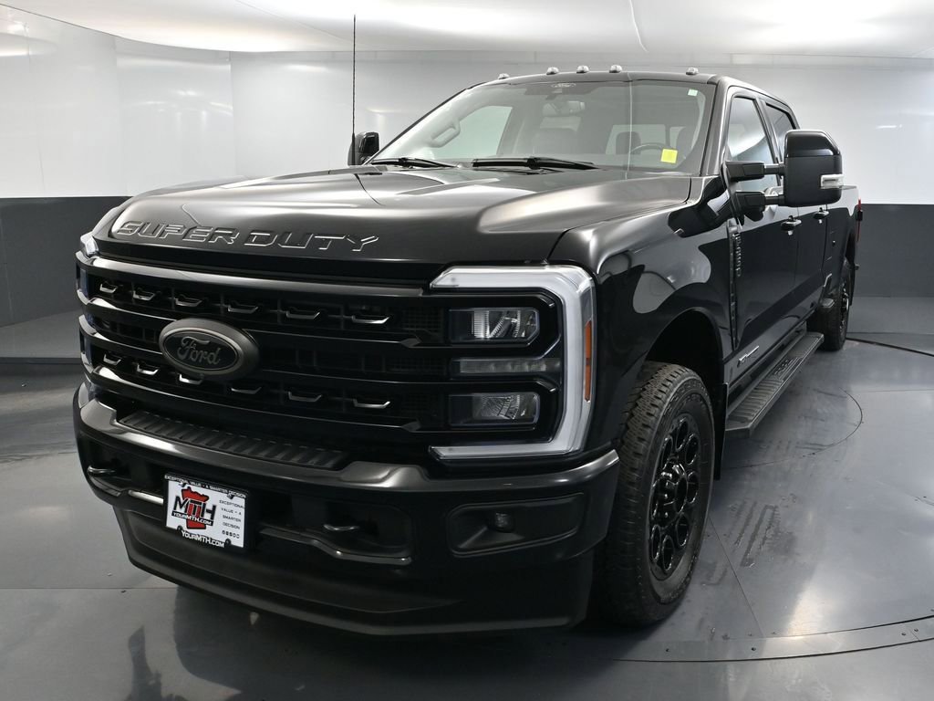 Used 2024 Ford F250 Lariat w/ Black Appearance Package image 12