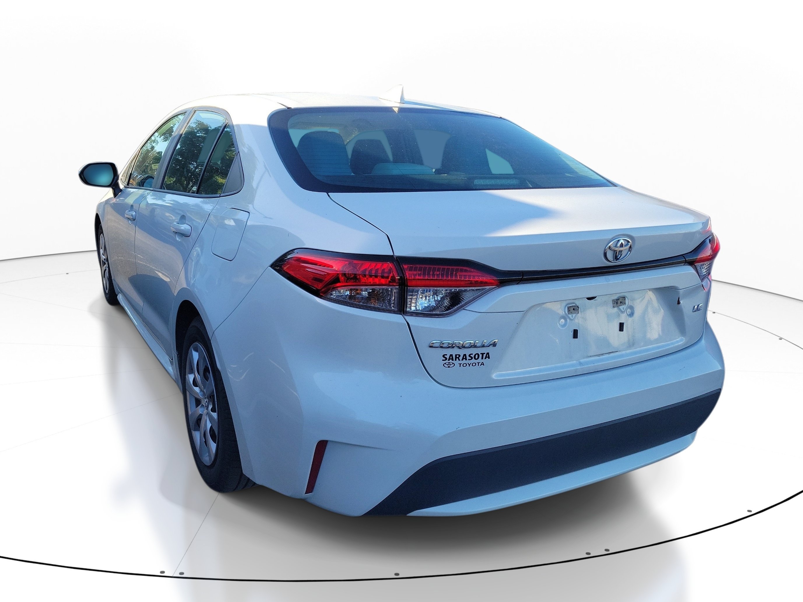 Used 2020 Toyota Corolla LE FWD image 7