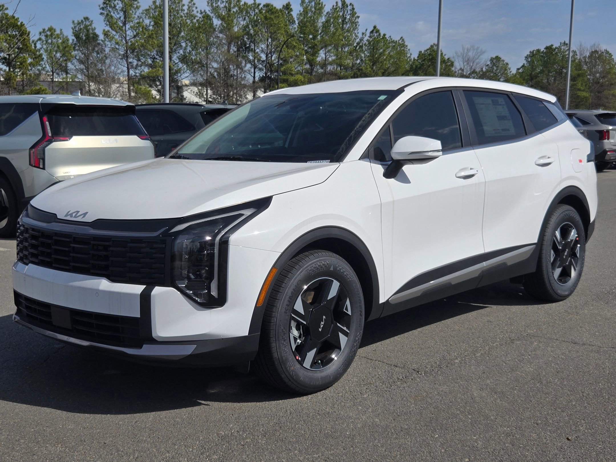 New 2026 Kia Sportage LX w/ LX Convenience Package image 3