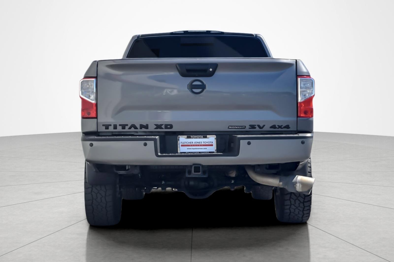 Used 2019 Nissan Titan SV w/ SV Convenience Package image 4