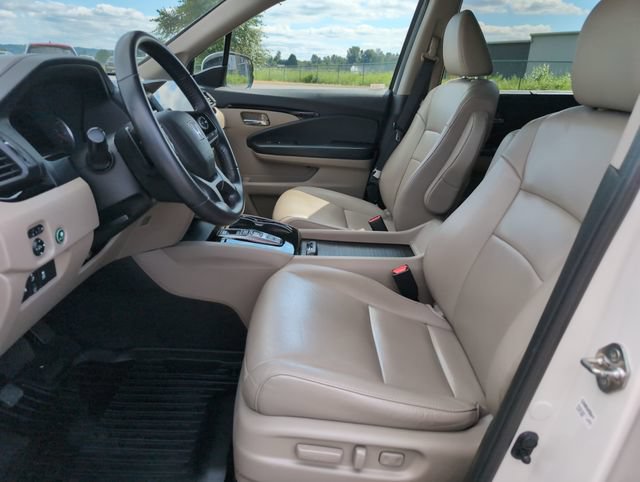 Used 2019 Honda Pilot Touring image 17