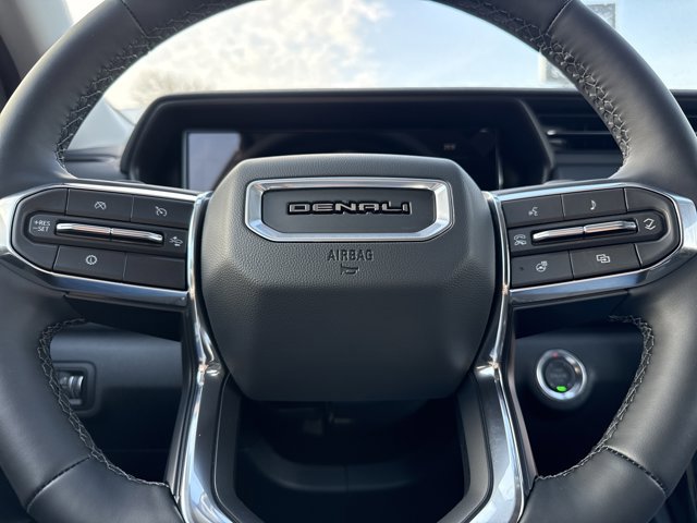 New 2026 GMC Terrain Denali w/ LPO, Black Badging Package image 21