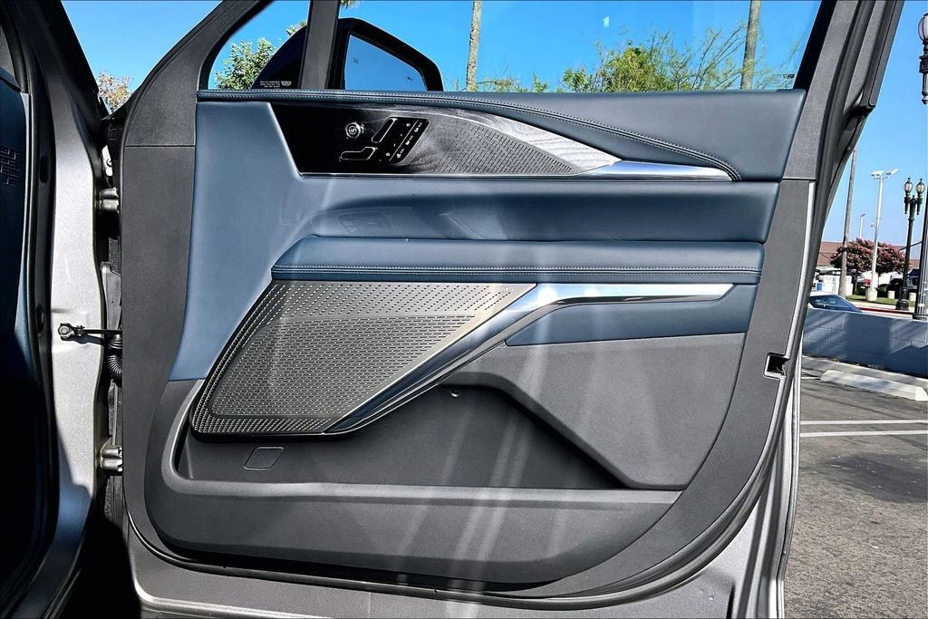 New 2026 Cadillac Escalade IQ Luxury 2 w/ LPO, Floor Liner Package AWD/4WD image 35