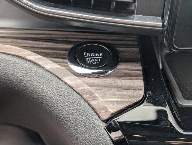 Used 2023 Ford Explorer Limited w/ Equipment Group 301A image 27